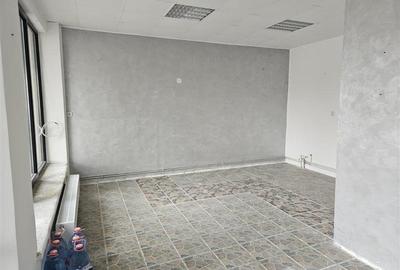 Spatiu comercial de inchiriat 110 mp Central Fieni - 6