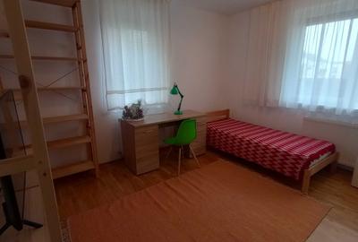 Apartament cu 3 camere decomandat în Europa - 2