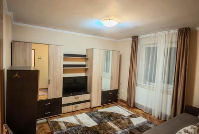 Garsonieră decomandată în Tractorul - 2