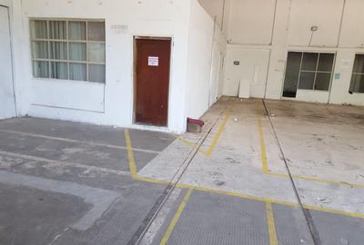 Spațiu industrial, de 355.07998657227 mp, în Nord - 3