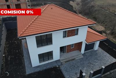 Casă individuală cu 4 camere cu Canalizare în Chinteni - 1