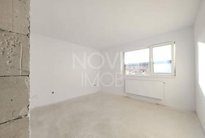 Apartament cu 3 camere semidecomandat în Turnișor - 4