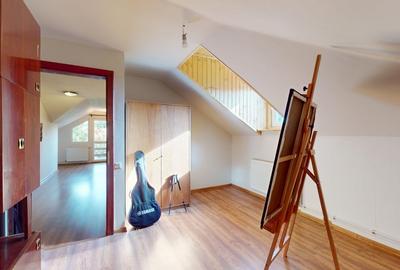 Casa cu curte si gradina, recent renovata, zona linistita, la 15 km de Brasov - 8