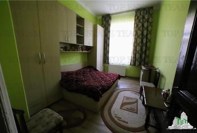 Apartament cu 4 camere  de vanzare, Ultracentral,  Kogalniceanu, curte si pod - 7
