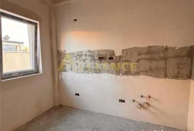 Casă cu 3 camere cu Teren 150 Mp în Central - 12