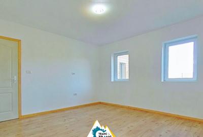 Casă cu 6 camere cu Teren 290 Mp în Sânleani - 9