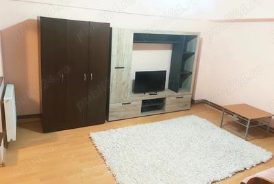 Garsonieră decomandată în Central - 1