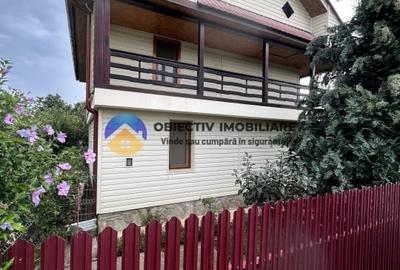 2 case si teren in Agapia - localitatea Sacalusesti - 4