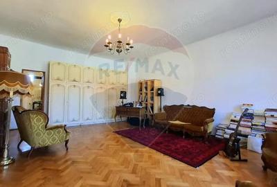 Apartament cu 2 camere decomandat în Central - 3