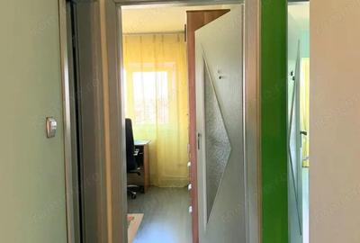 Apartament cu 3 camere decomandat în Bucovina - 2