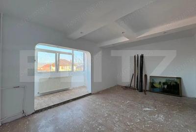 Apartament 3 camere, decomandat - zona Velenta - 2