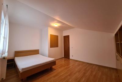 Apartament cu 3 camere decomandat în Valea Aurie - 3