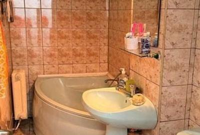 Apartament cu 3 camere în Tolstoi