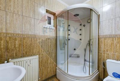 Casă cu 6 camere cu Teren 174 Mp în Andronache - 25