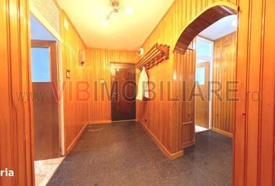 Apartament cu 3 camere decomandat, mobilat în Vitan