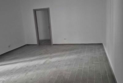 Apartament cu 3 camere semidecomandat în Titan - 8