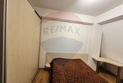 Apartament cu 3 camere de vânzare în zona Berceni - 10