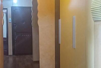 Apartament 3 cam Nae Leonard ,et 2 Apartament 3 cam Nae Leonard ,et 2 - 2