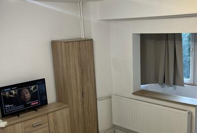 Garsonieră decomandată în Sebastian - 4