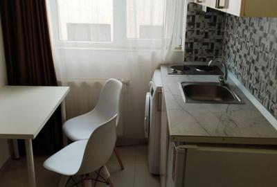Garsoniera, Berceni, Aparatorii Patriei, Bloc Reabilitat - 3