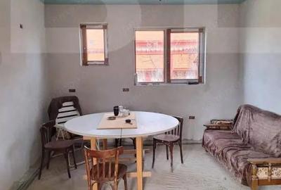 Casă cu 4 camere cu Teren 430 Mp în Central - 4