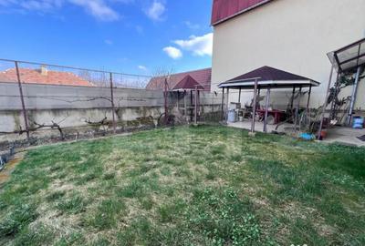 Casă cu 7 camere cu Teren 430 Mp în Gruia - 4
