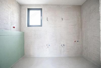 Apartament cu 3 camere decomandat în Delfinariu - 12
