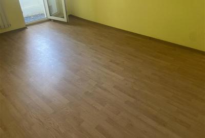 Apartament cu 4 camere nedecomandat în Sud - 1