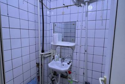 Garsonieră decomandată în Exterior Vest - 4