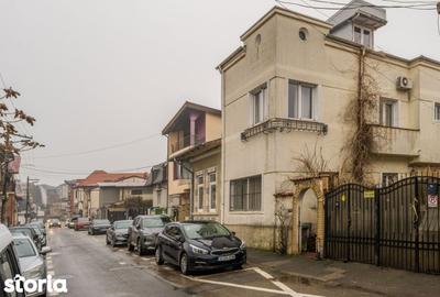 Casă cu 3 camere cu Canalizare în Parcul Carol - 16