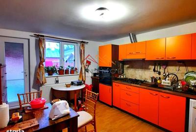 Casă cu 3 camere decomandat cu Canalizare în Central - 2