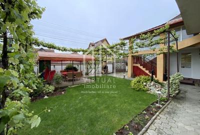 Casa individuala cu 8 camere, teren 360 mp, garaj, pod - 1