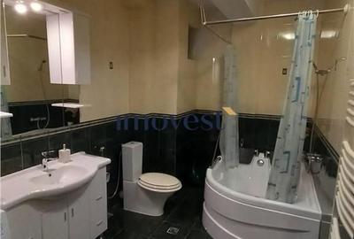 Apartament cu 3 camere în Central - 9