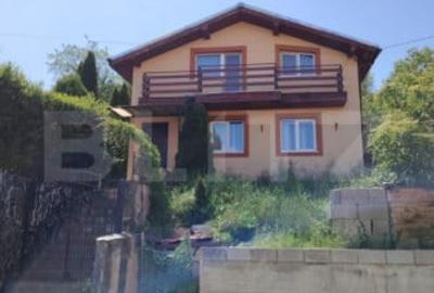 Casă cu 4 camere cu Teren 550 Mp în Pâclișa - 1