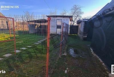 Casă cu 5 camere cu Teren 2558 Mp în Lunca - 1