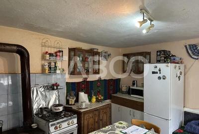 Casă cu 3 camere cu Teren 5702 Mp în Gura Văii - 2