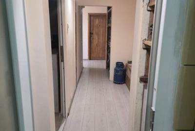 Apartament cu 3 camere decomandat în Central - 2