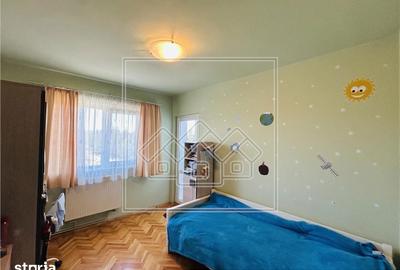 Apartament cu 3 camere decomandat în Ștrand - 16
