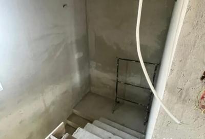 Casă cu 5 camere cu Teren 250 Mp în Central - 6