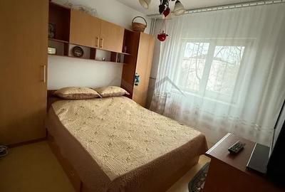 Apartament cu 2 camere decomandat, mobilat în Podul de Fier - 3