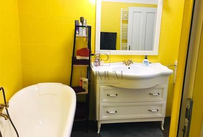 SINAIA - CLADIRE ISTORICA - 4 CAMERE - 2 BAI - CENTRALA PROPRIE - CLIMA - ETAJ 2 - 5