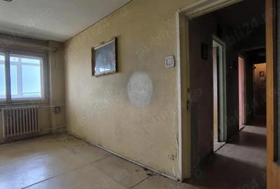 Apartament cu 3 camere decomandat în Giurgiului - 3