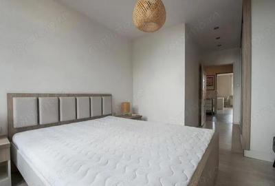 Apartament cu 2 camere decomandat în Universitate