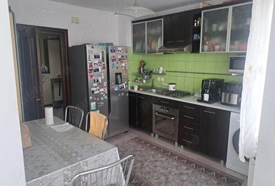 Apartament 3 camere Piatra Neamt - 8