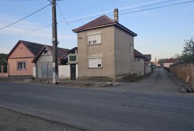 Casă cu 2 camere în Central - 1