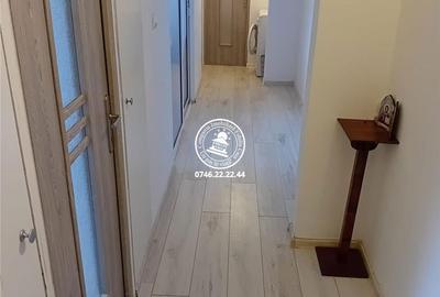 Apartament cu 2 camere semidecomandat în Mircea cel Bătrân