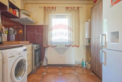 De vanzare 4 camere Racadau-zona Parcul Trandafirilor - 7