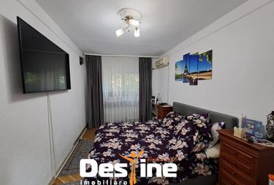 MIRCEA CEL BATRAN, Apartament 2 camere, decomandat, 109.900 Euro - 3