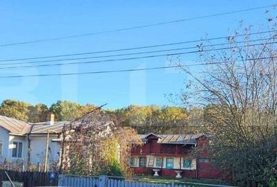 Casa Comuna Plopu , Sat Nisipoasa cu teren aproape de padure ! - 2