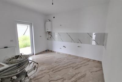 Casă individuală cu 4 camere cu Canalizare în Valea Lupului - 4